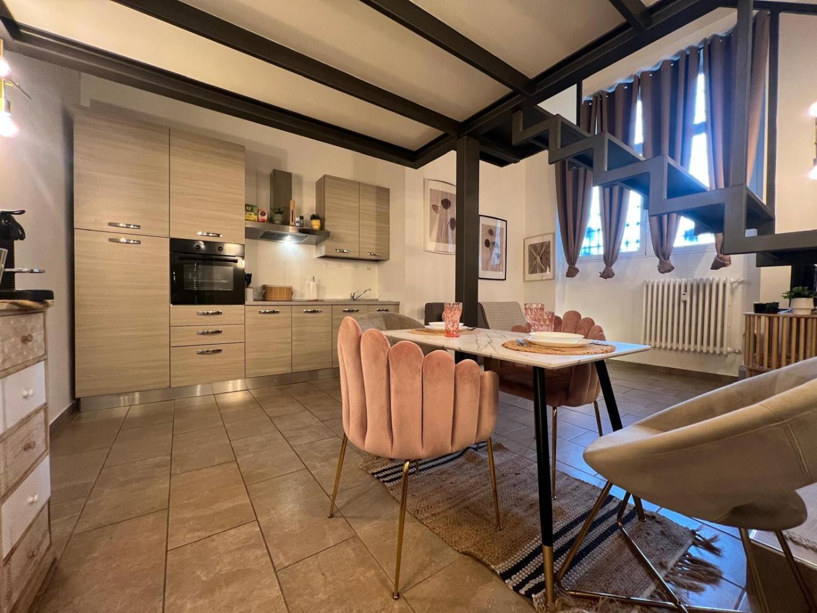 La Regina Delle Locazioni In Porta Romana 2 Appartement *